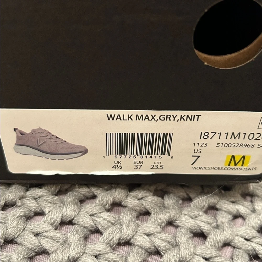 Womens Vionic Walk Max in Light Grey 7